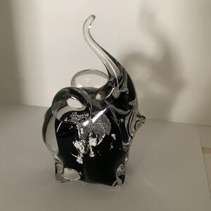 Glass elephant